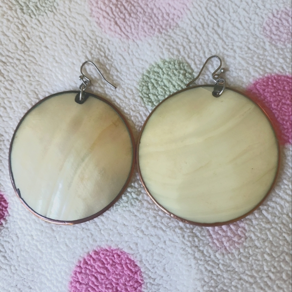 SEASHELL HOOPS